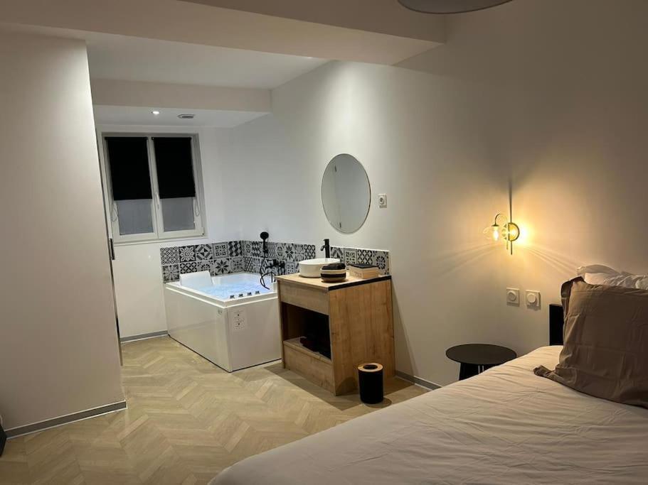 Appartement Spa 2 Pers-Couteliers-Centre Ville 穆兰 外观 照片